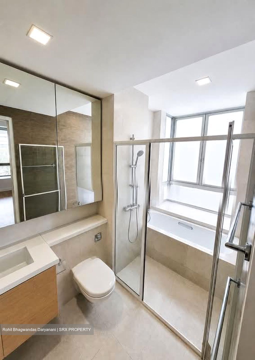 RiverEdge (D15), Condominium #585014031